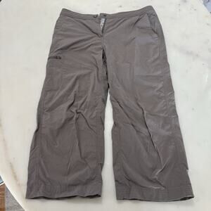 L.L. Bean Women's 8 Vista Camp Cropped Hiking Pants Lightweight Outdoor Trail